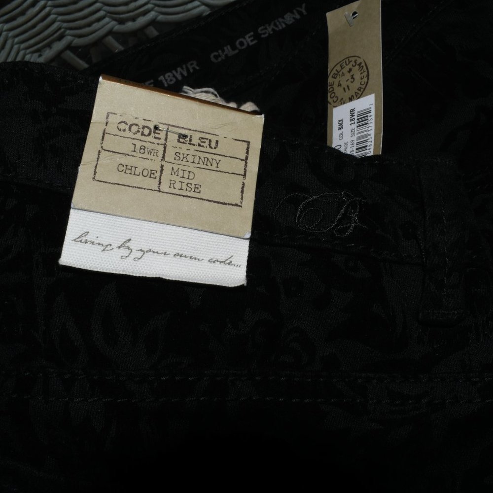 CODE Bleu Skinny Pants NWT - Picture 6 of 6
